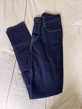 Women’s Levis Jeans Dark Blue Slim Fit